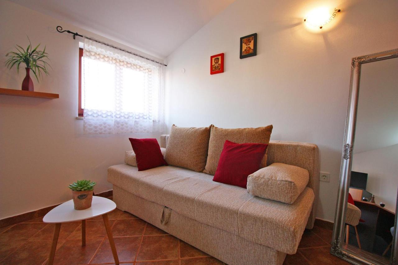 Brijunisol - 3 Apartments Top Position Near The Beautiful Beach Фажана Экстерьер фото