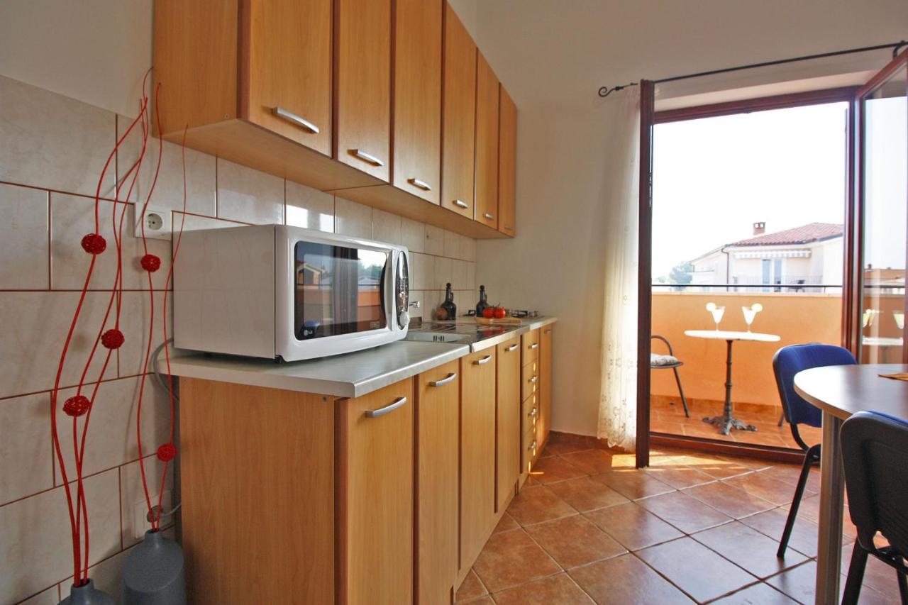 Brijunisol - 3 Apartments Top Position Near The Beautiful Beach Фажана Экстерьер фото