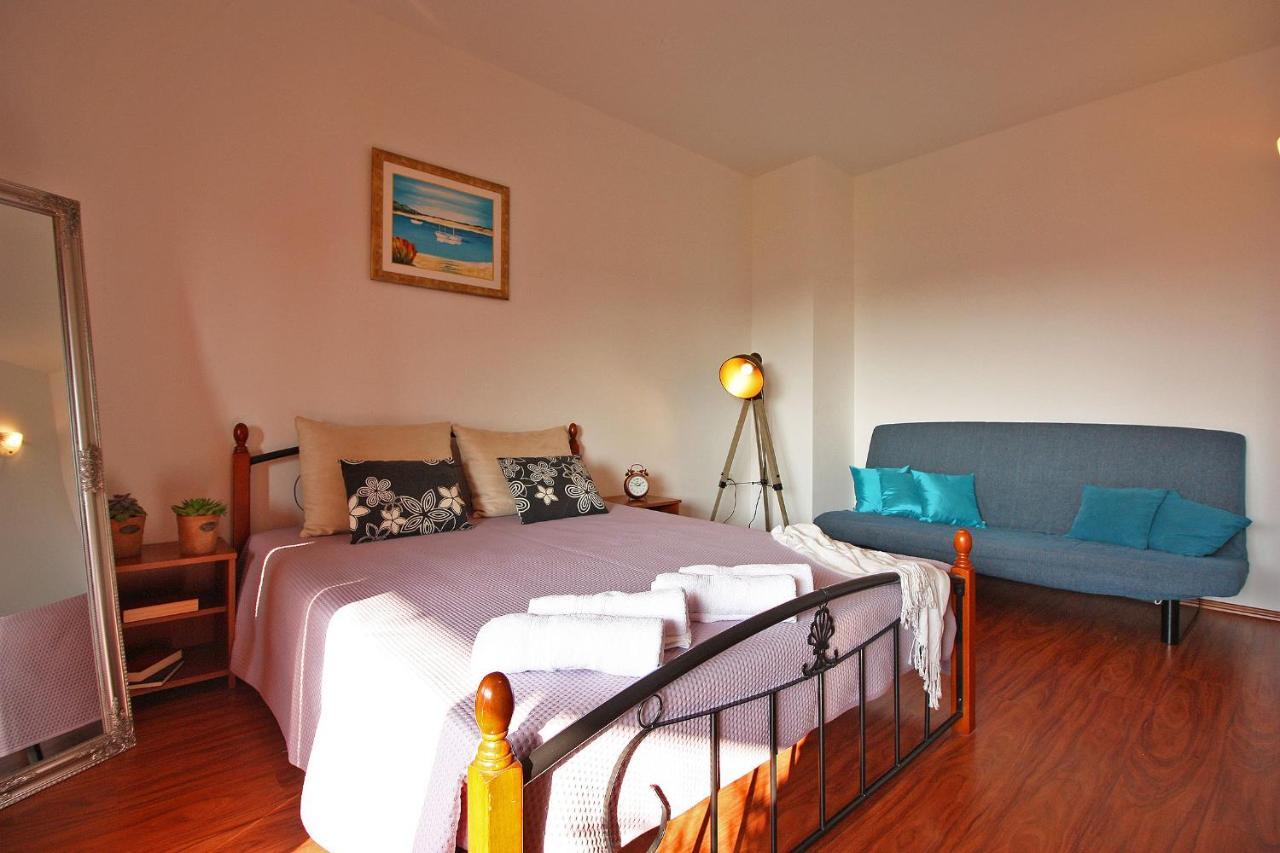 Brijunisol - 3 Apartments Top Position Near The Beautiful Beach Фажана Экстерьер фото