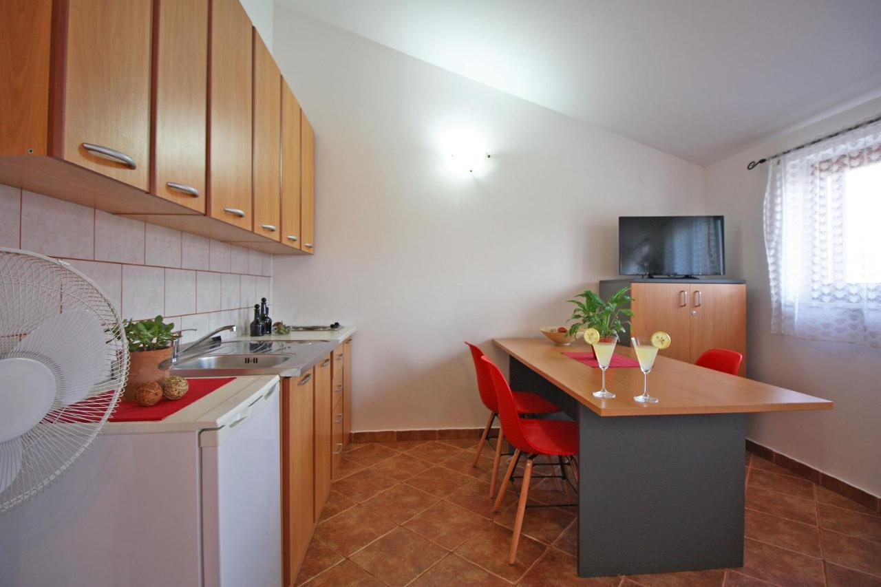 Brijunisol - 3 Apartments Top Position Near The Beautiful Beach Фажана Экстерьер фото
