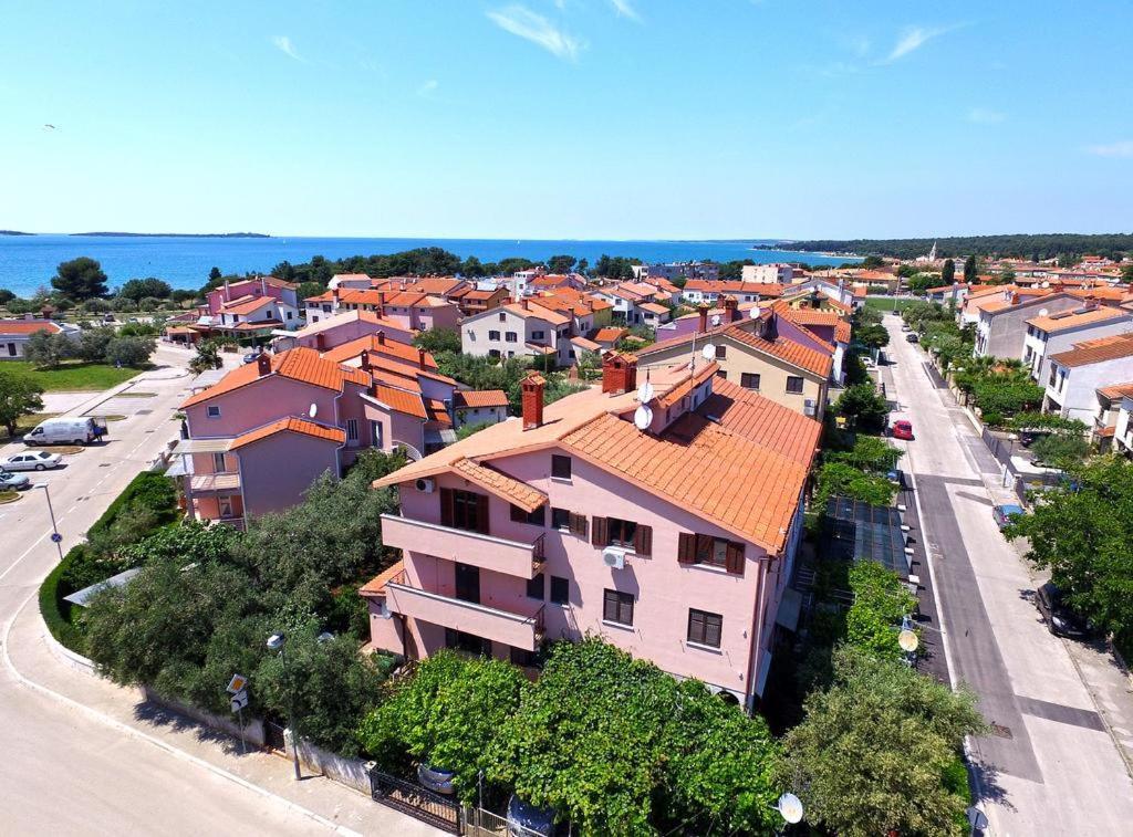 Brijunisol - 3 Apartments Top Position Near The Beautiful Beach Фажана Экстерьер фото